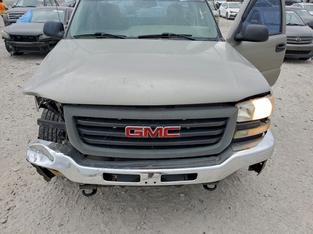 2003 GMC Sierra