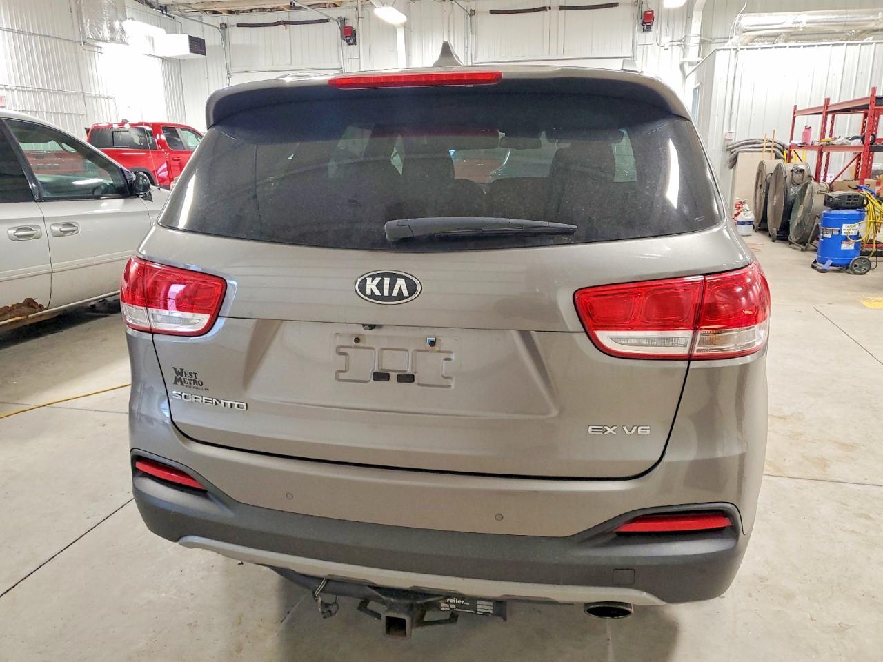 2016 KIA SORENTO