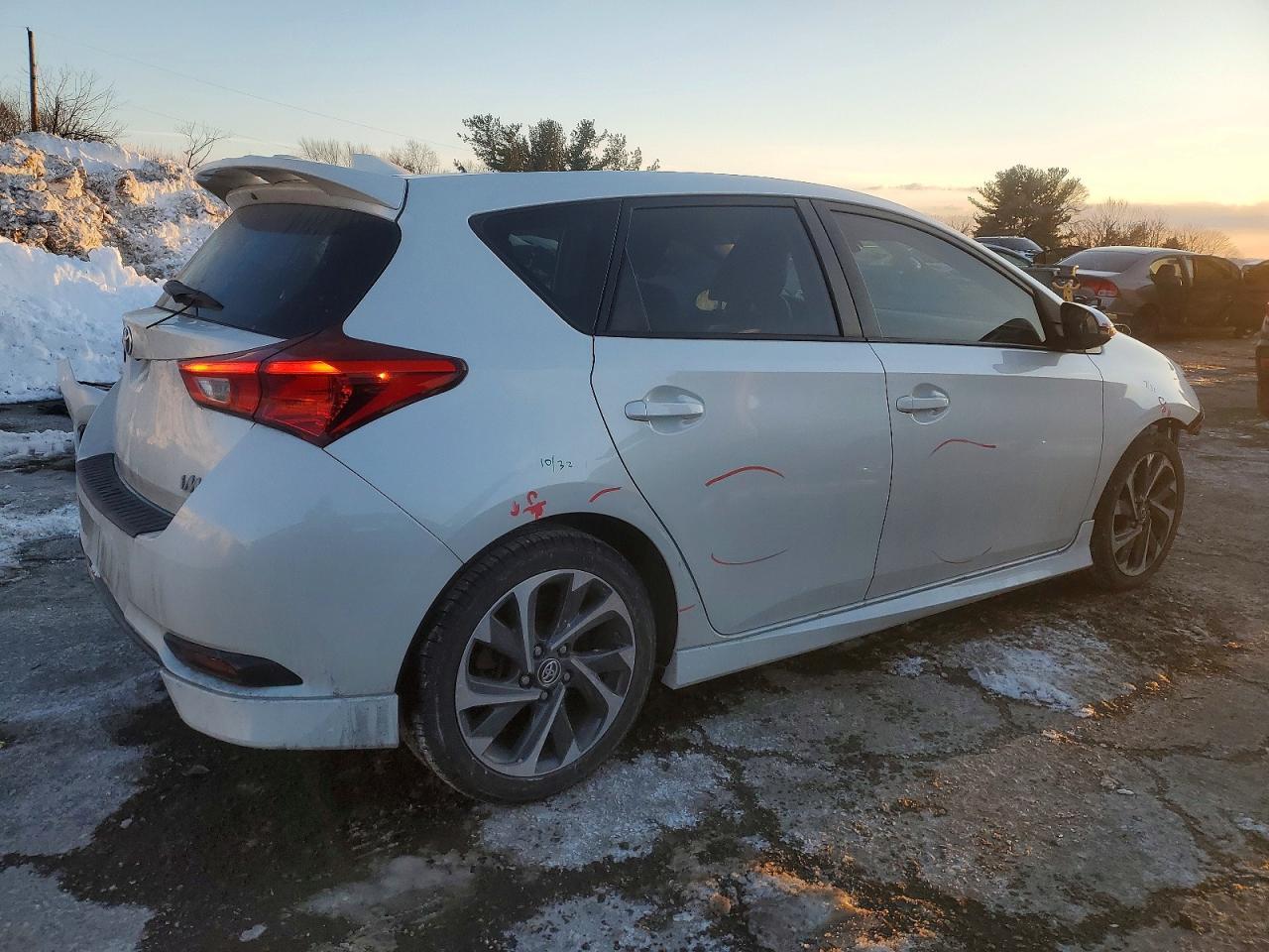 2018 TOYOTA COROLLA