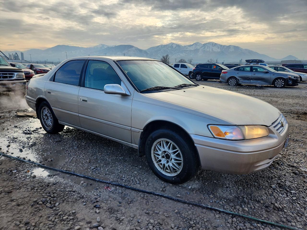 1998 TOYOTA CAMRY
