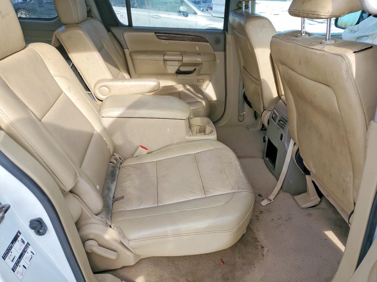 2012 NISSAN Armada