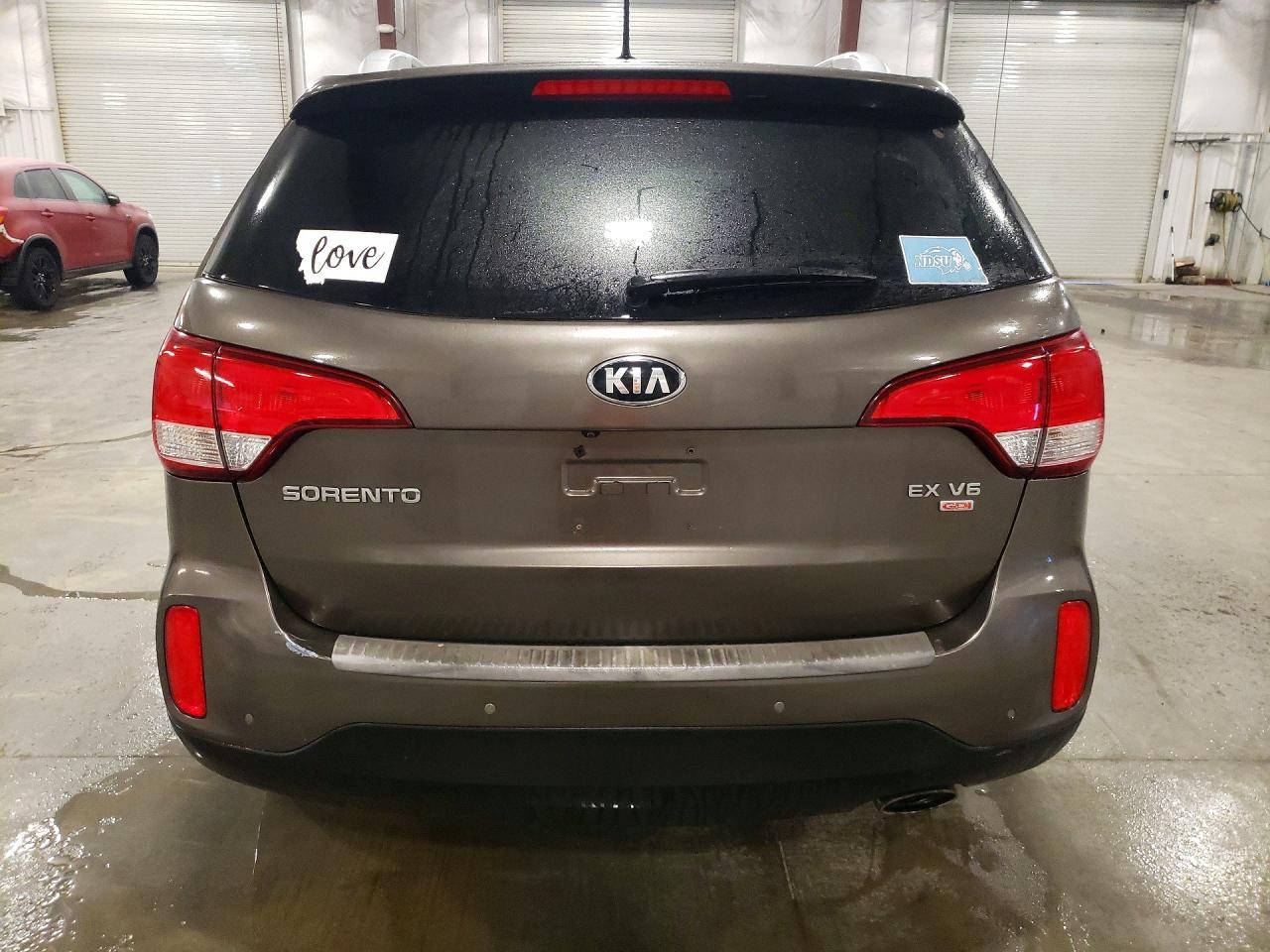 2014 KIA SORENTO