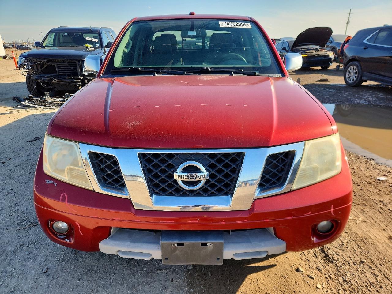 2015 NISSAN Frontier