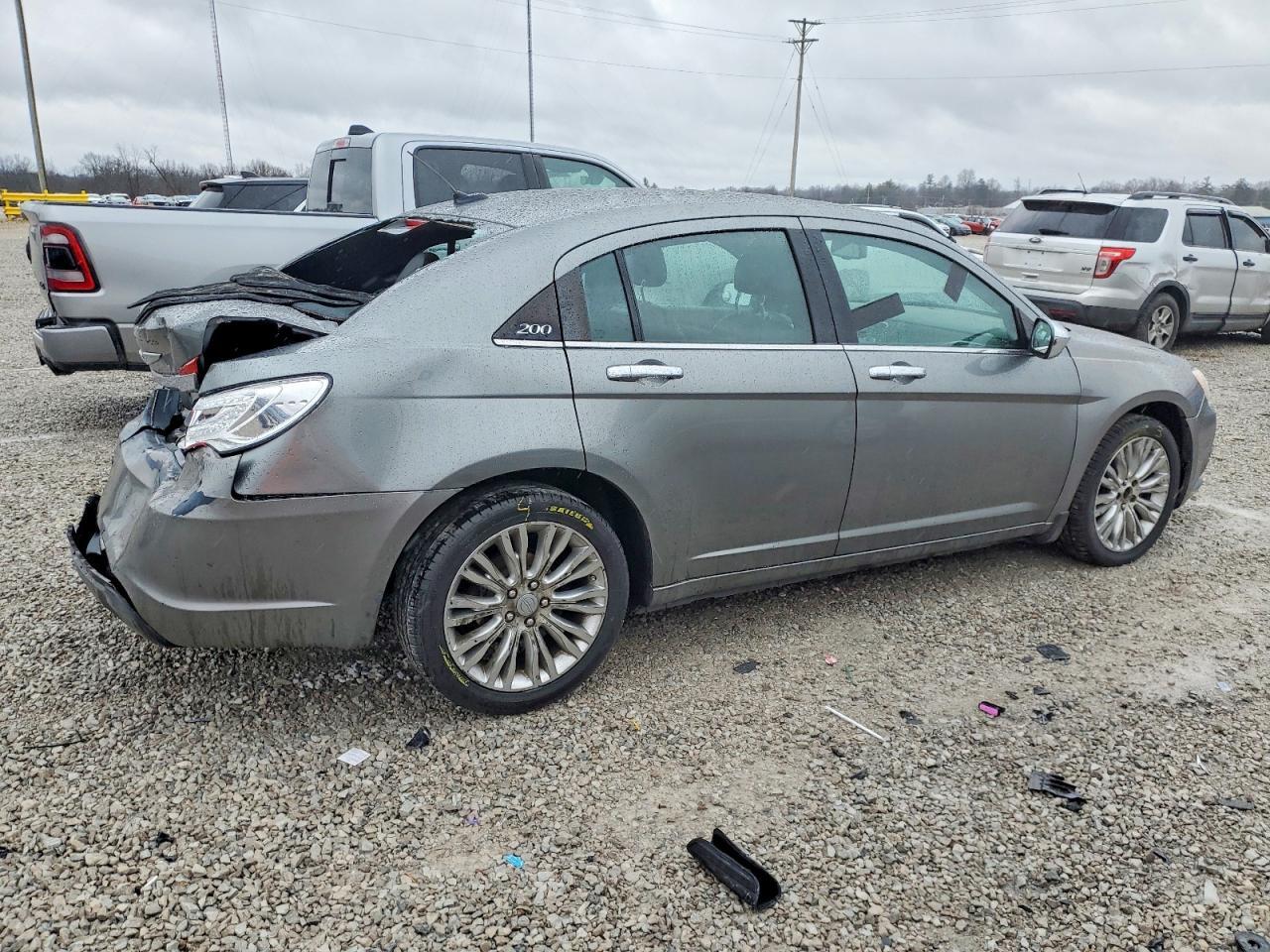 2012 CHRYSLER 200