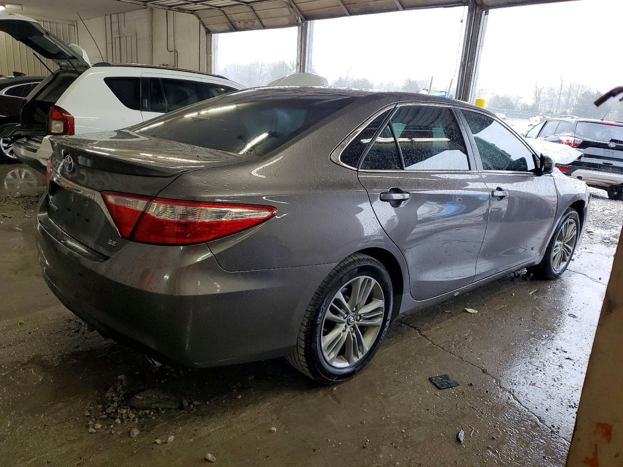 2017 TOYOTA CAMRY