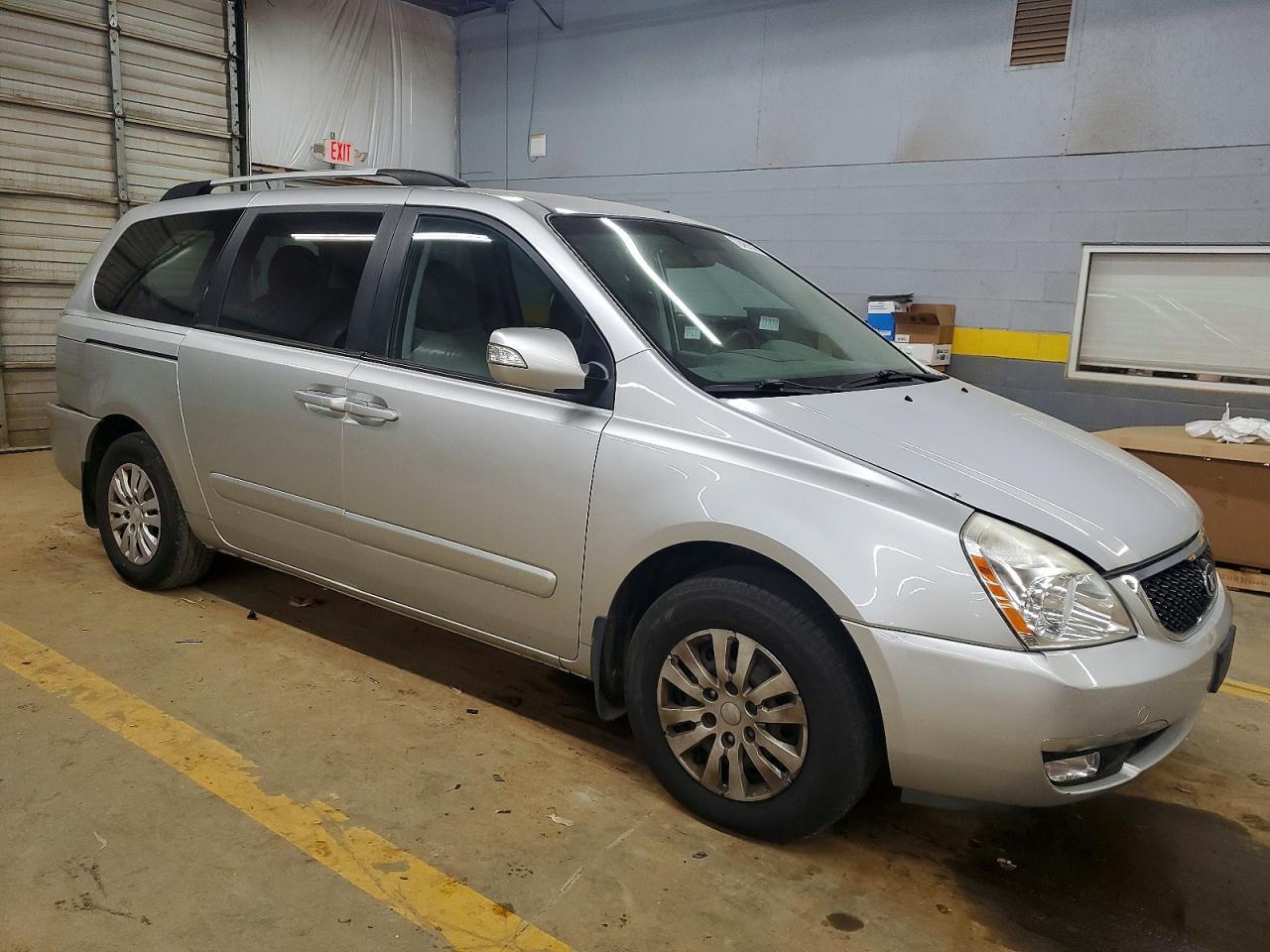 2014 KIA SEDONA