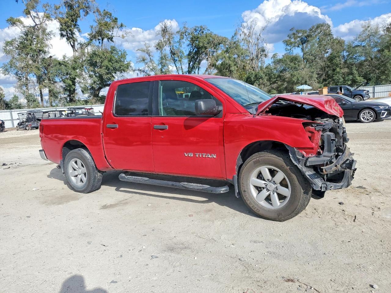 2012 NISSAN Titan