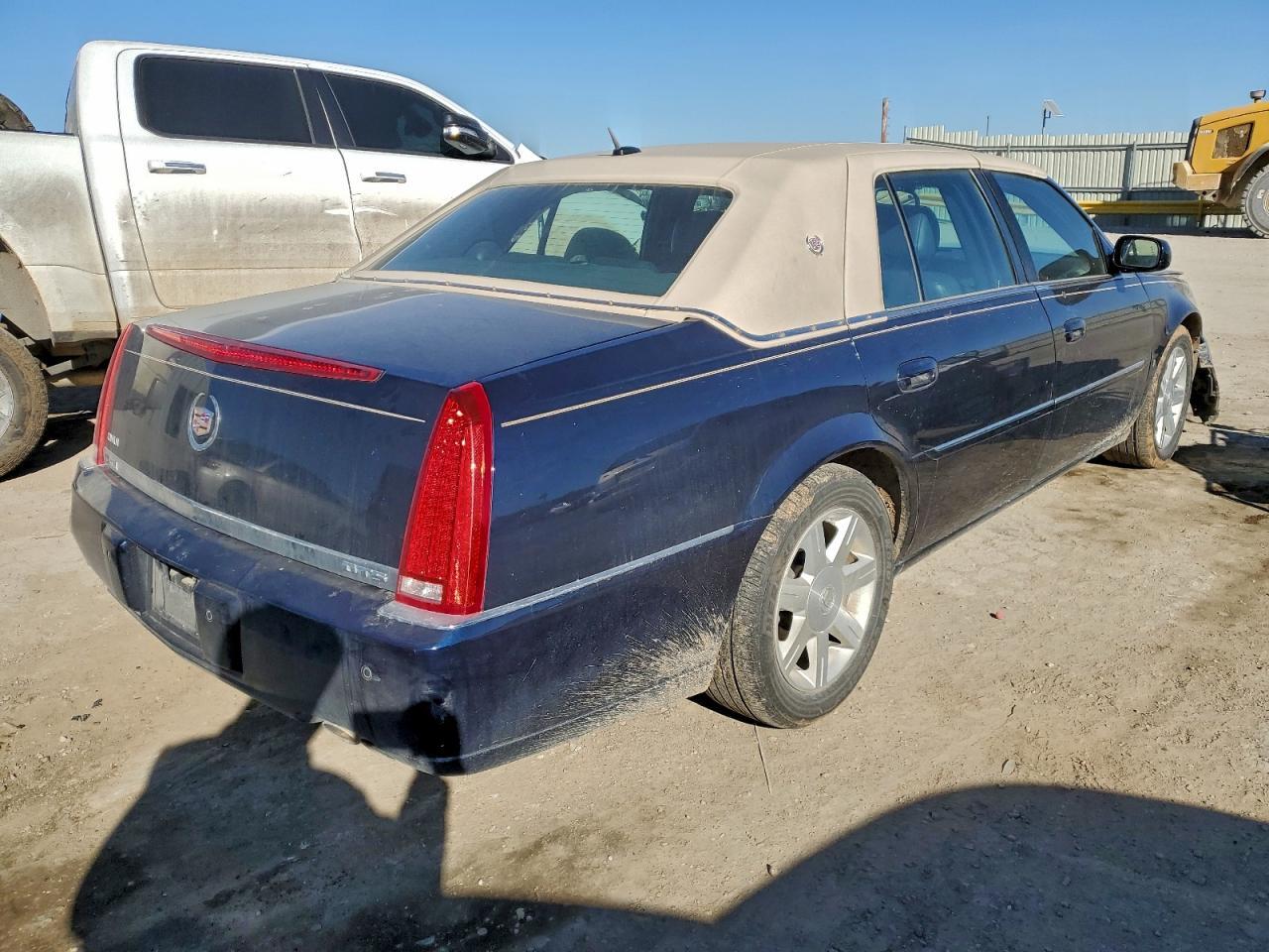 2006 CADILLAC DTS