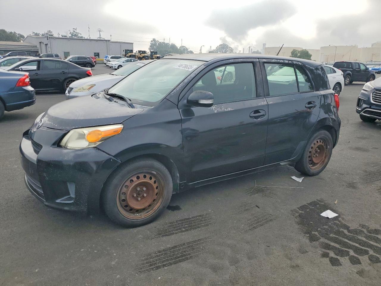 2010 TOYOTA SCION
