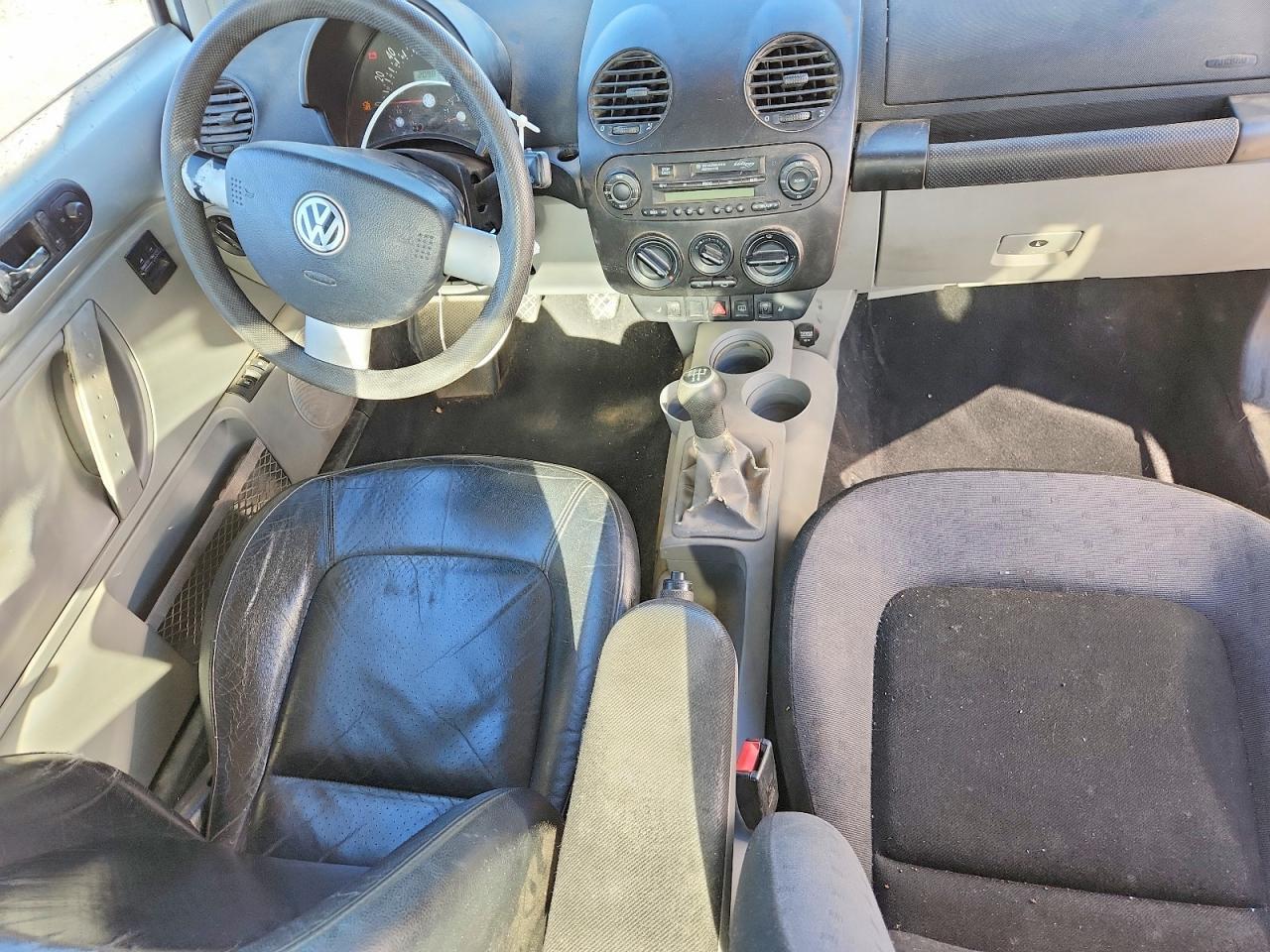 2000 VOLKSWAGEN Beetle