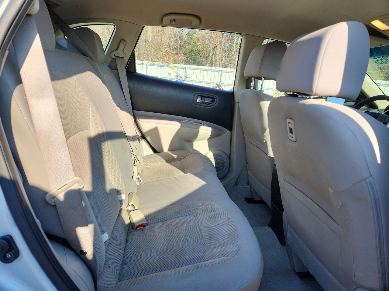 2014 NISSAN ROGUE