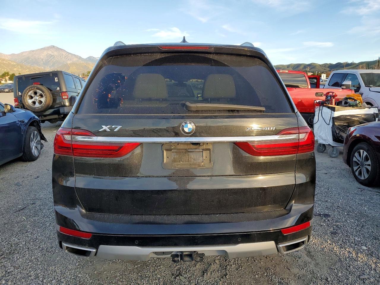 2020 BMW X7