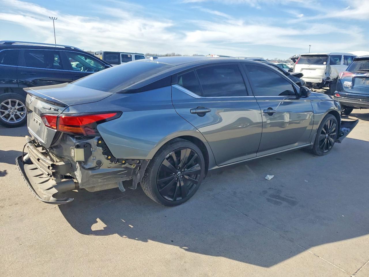 2022 NISSAN ALTIMA