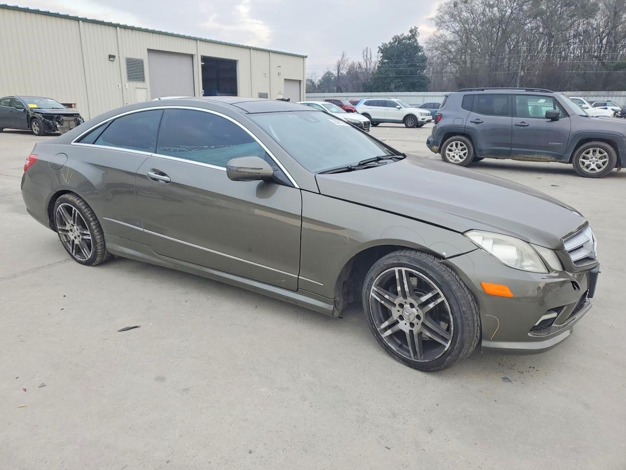 2010 MERCEDES-BENZ E-Class