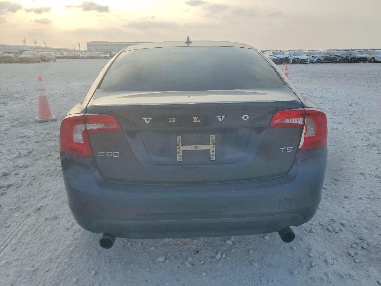 2012 VOLVO S60