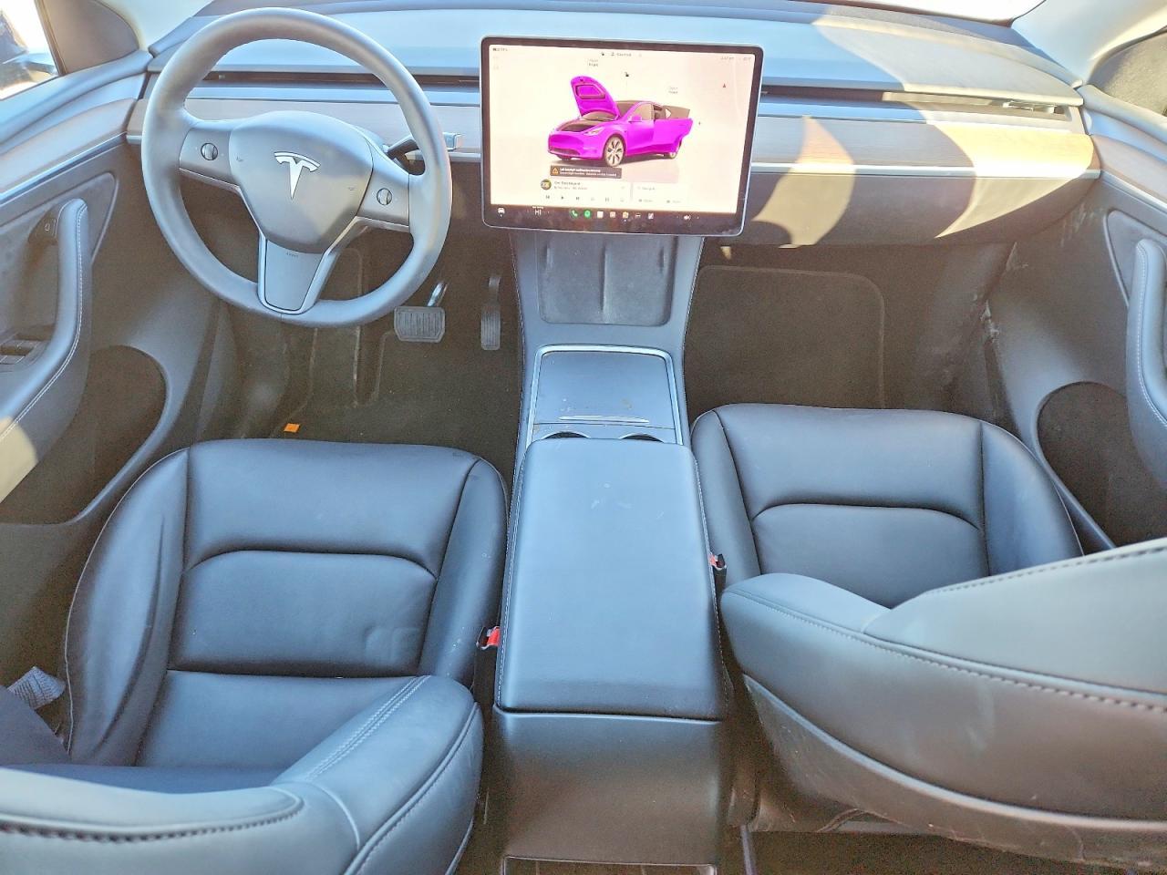 2024 TESLA MODEL Y
