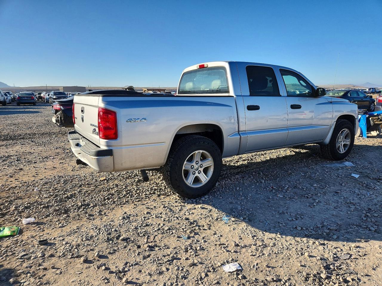 2011 DODGE Dakota