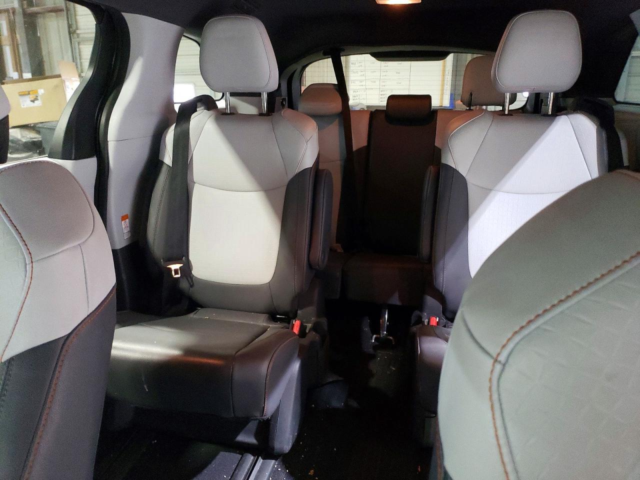 2022 TOYOTA SIENNA