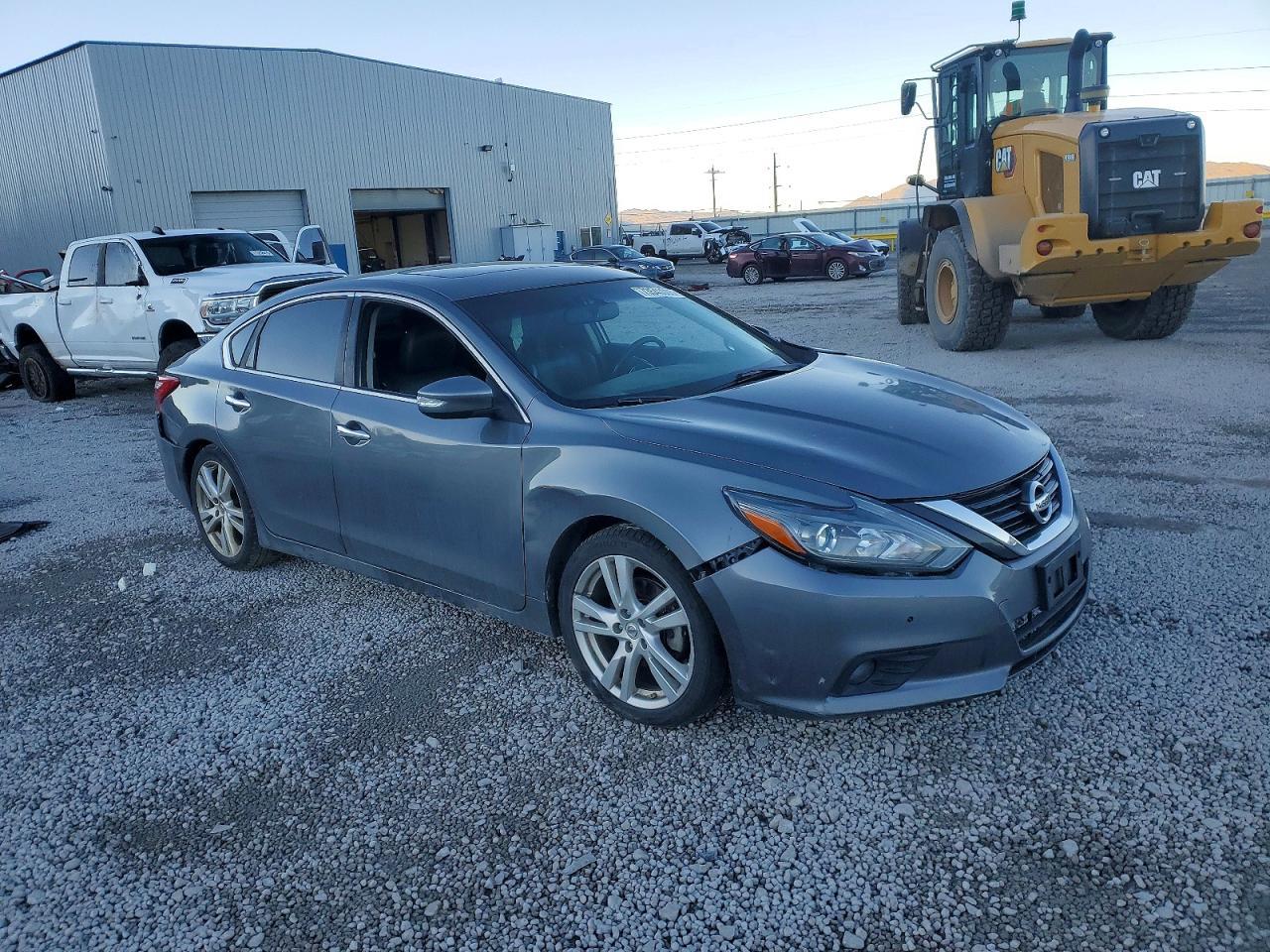 2016 NISSAN ALTIMA