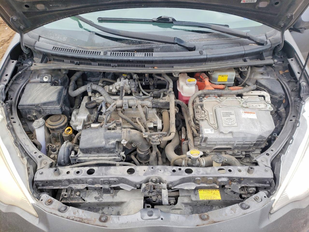 2013 TOYOTA Prius c