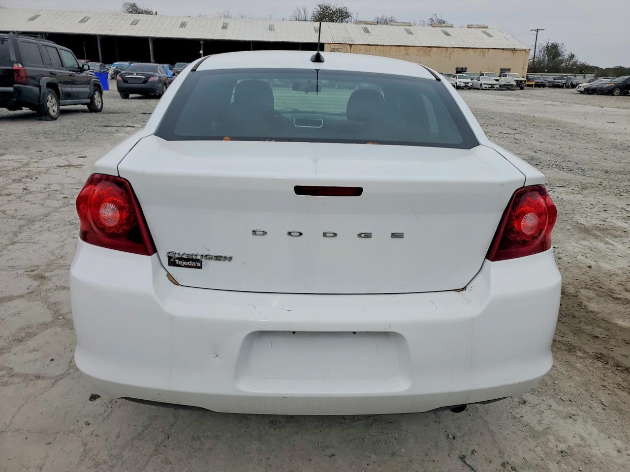 2014 DODGE Avenger