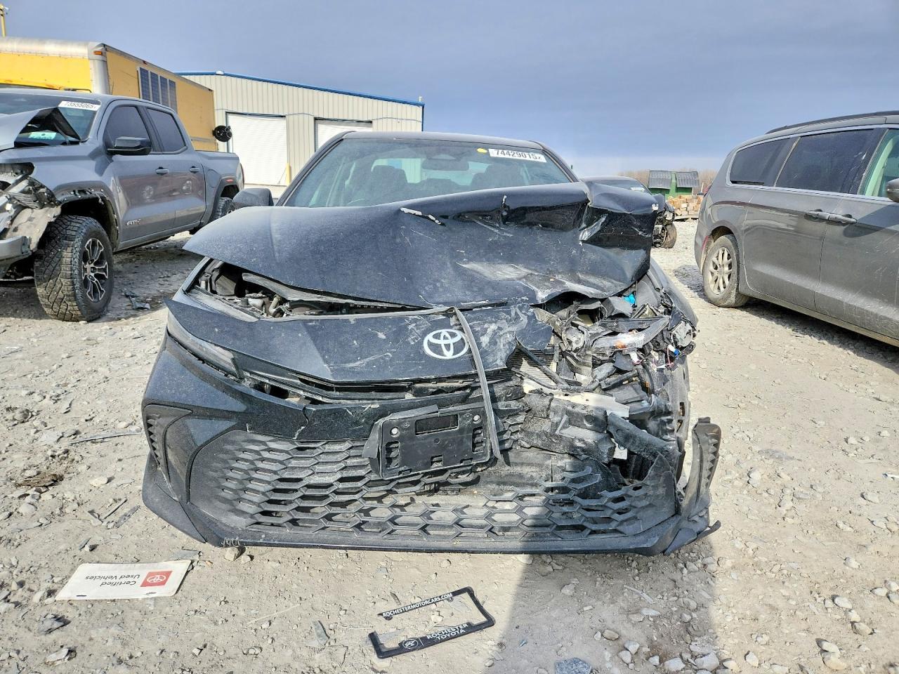 2025 TOYOTA CAMRY