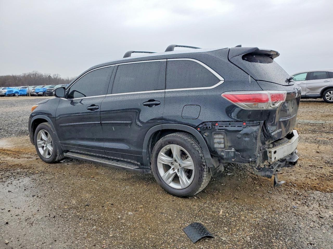 2015 TOYOTA HIGHLANDER