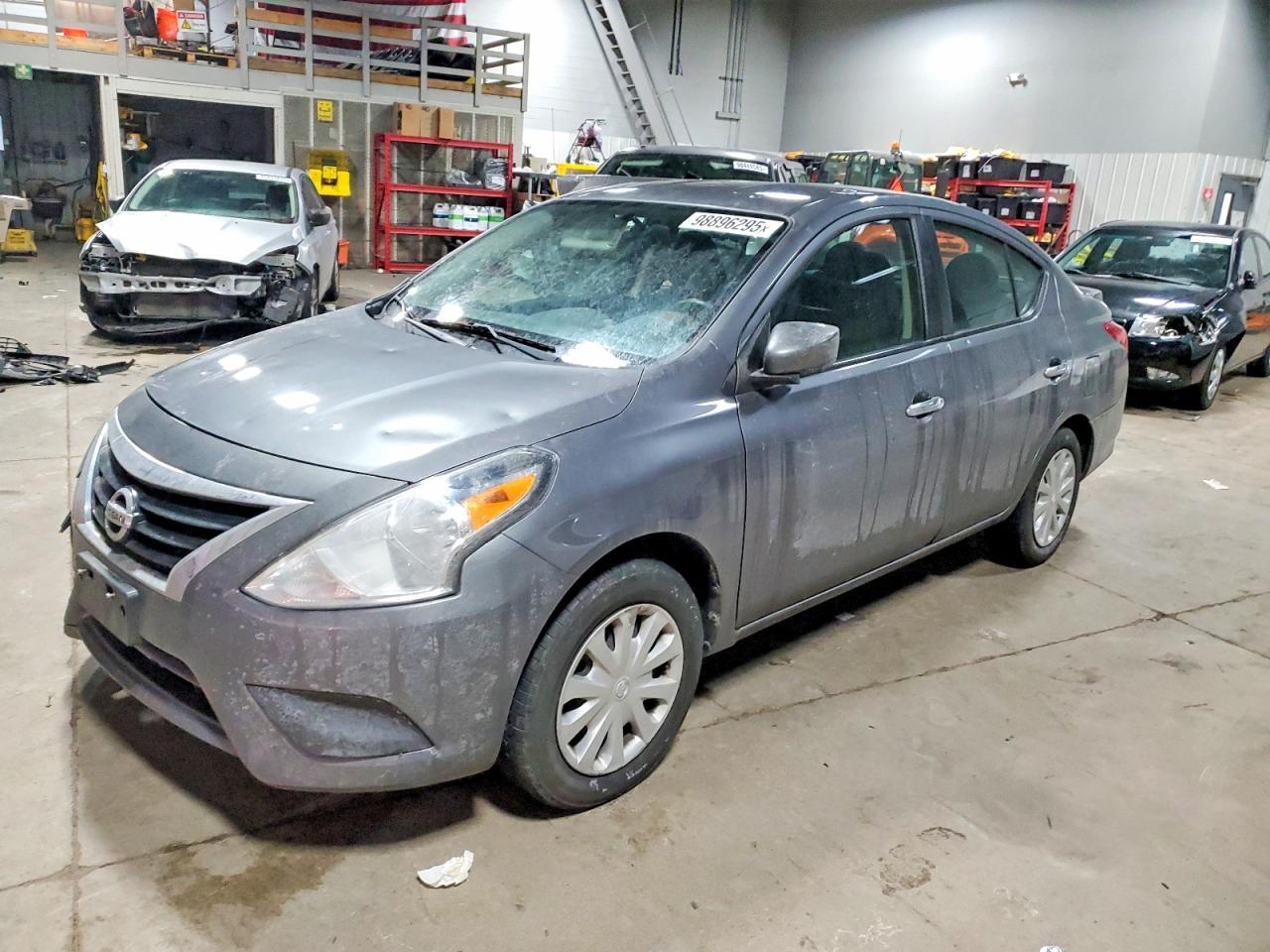 2019 NISSAN VERSA