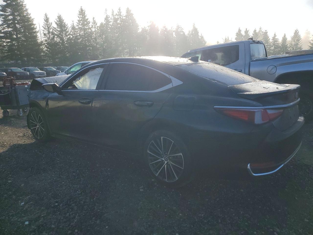 2023 LEXUS ES 300H