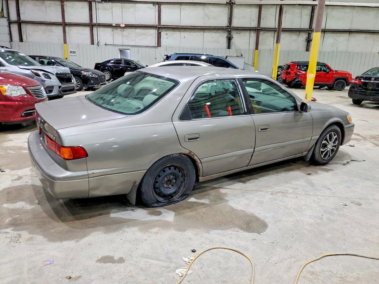 2000 TOYOTA CAMRY
