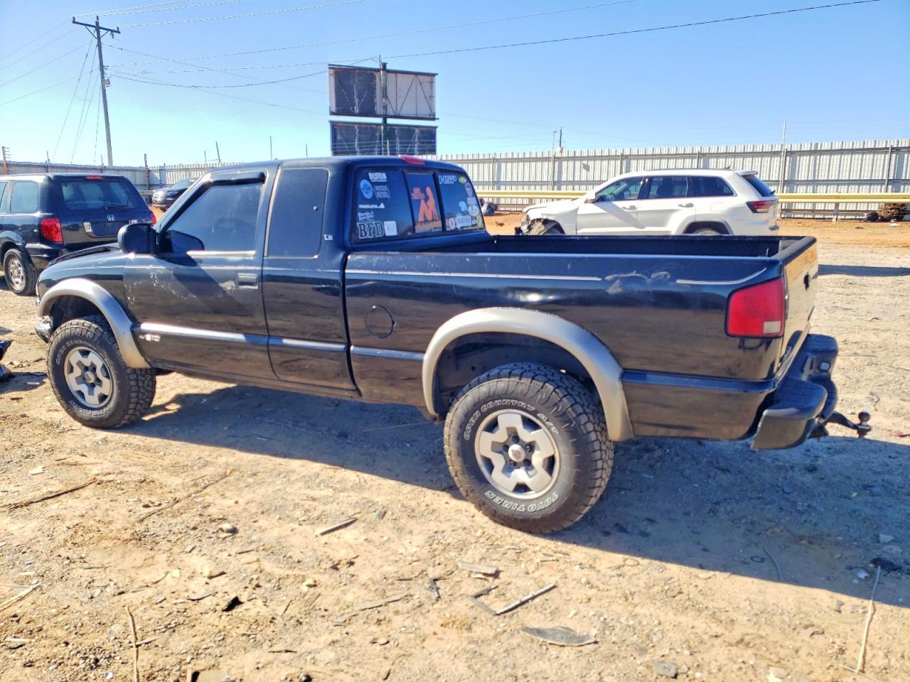 2000 CHEVROLET S10
