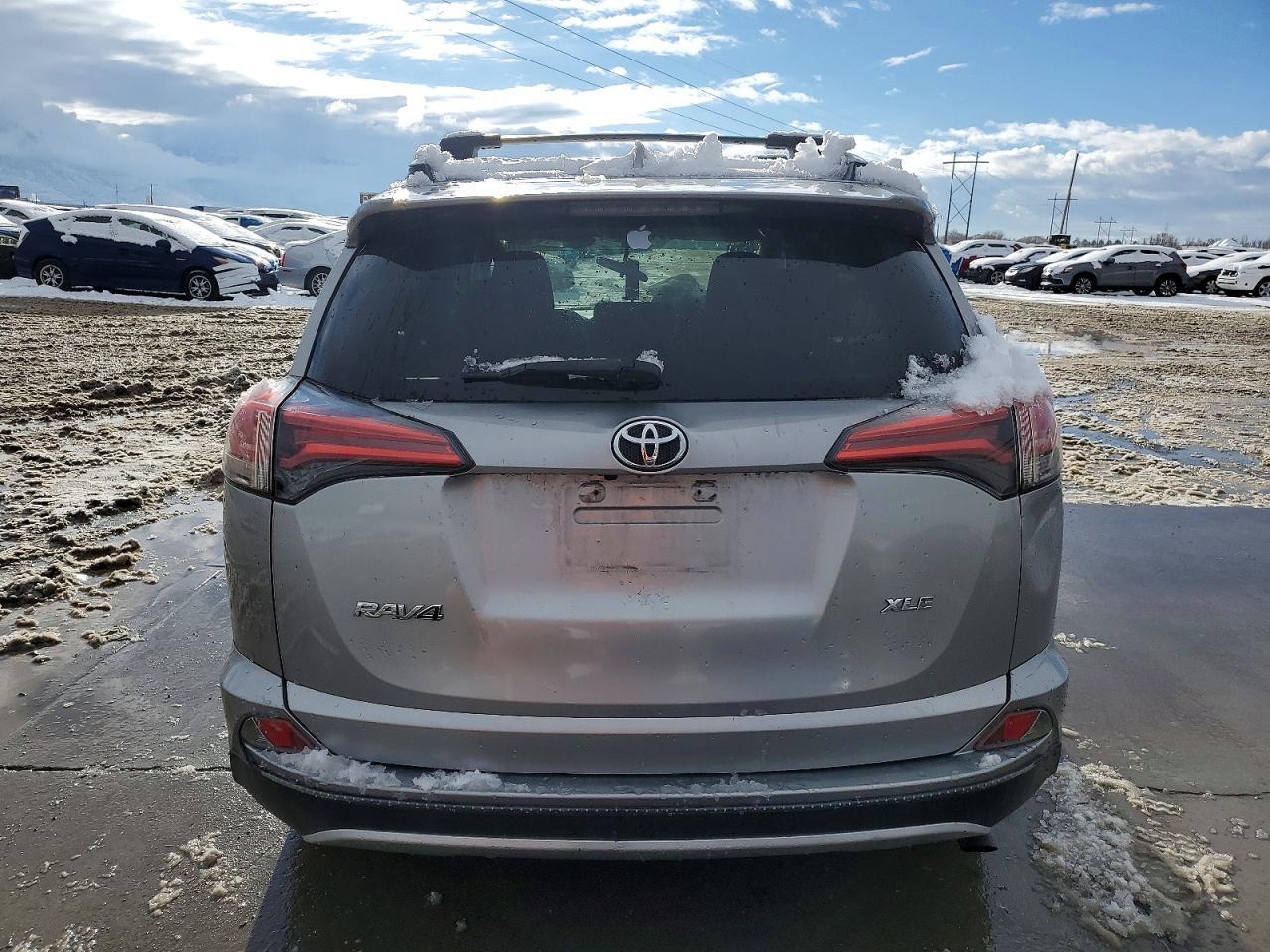 2016 TOYOTA RAV4