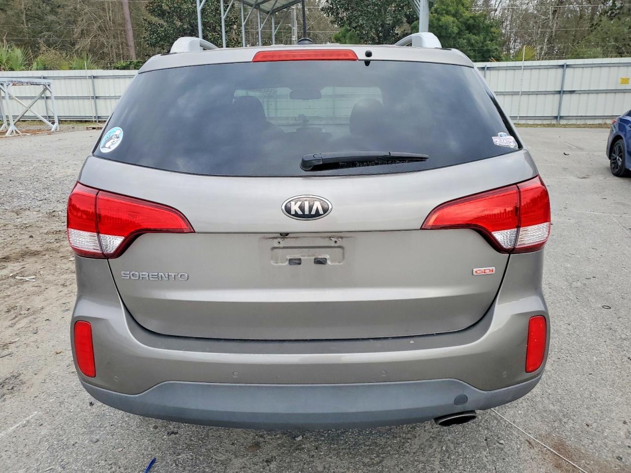 2015 KIA SORENTO