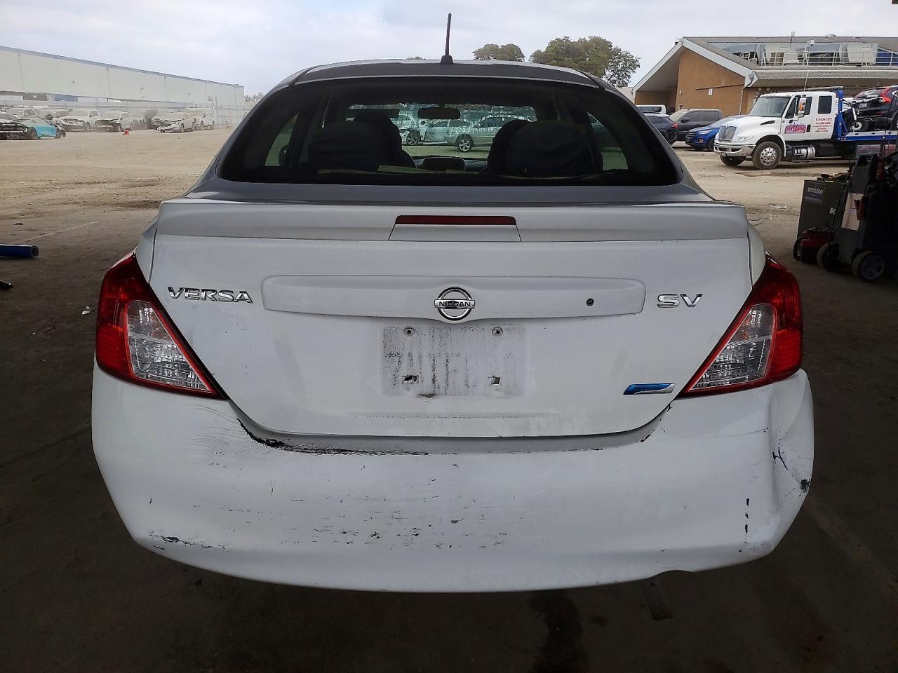 2014 NISSAN VERSA