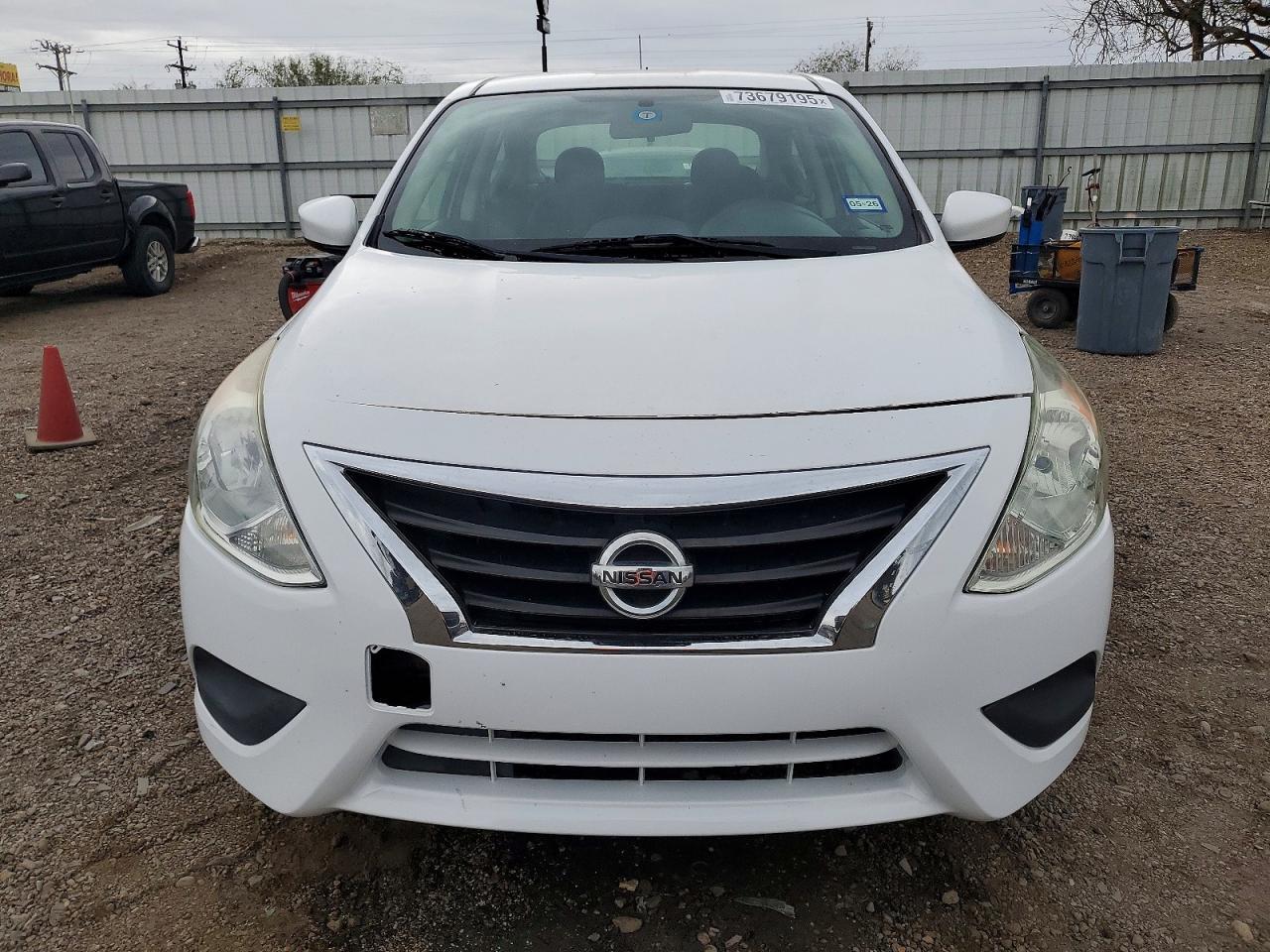 2016 NISSAN VERSA