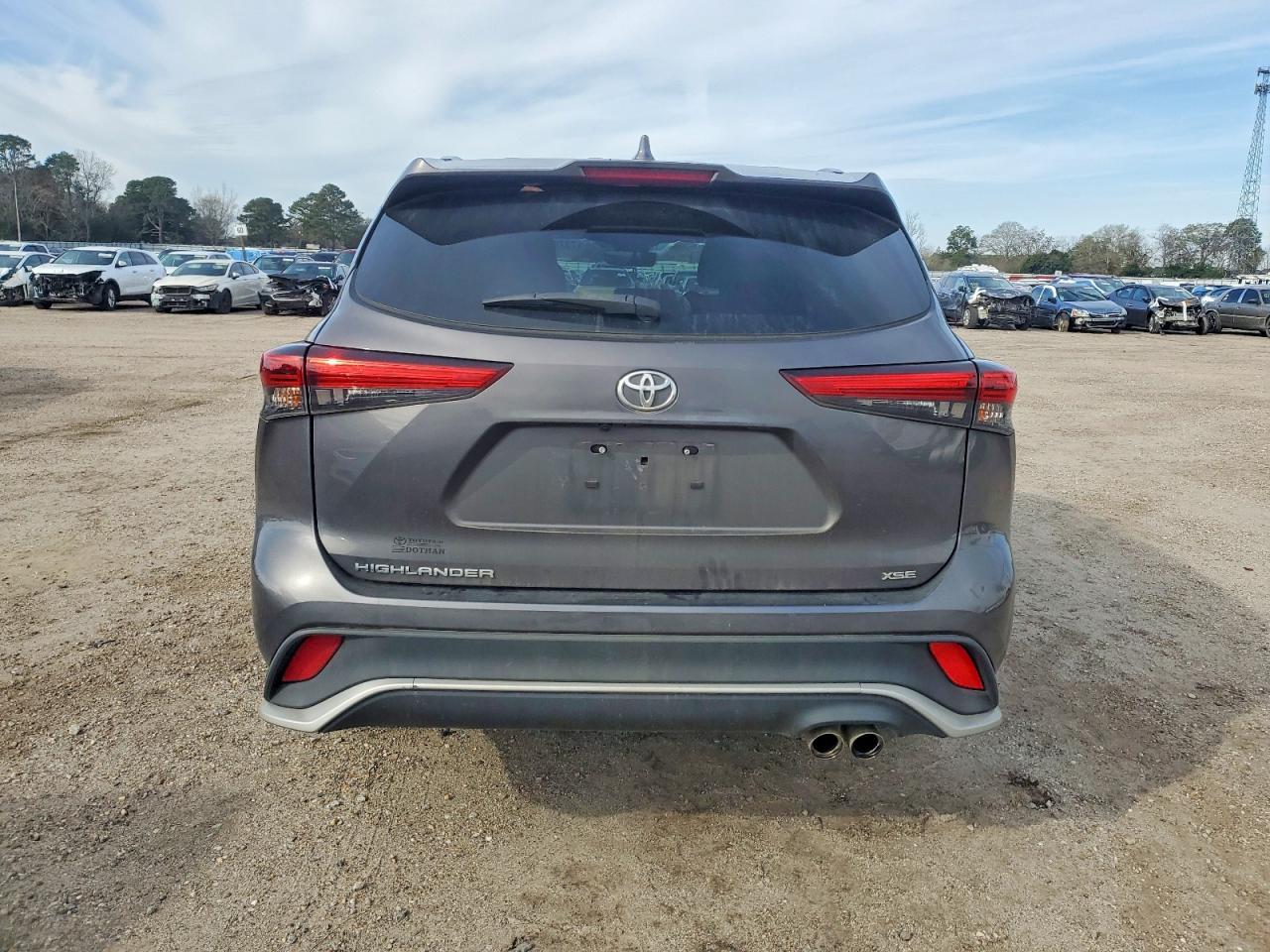 2022 TOYOTA HIGHLANDER