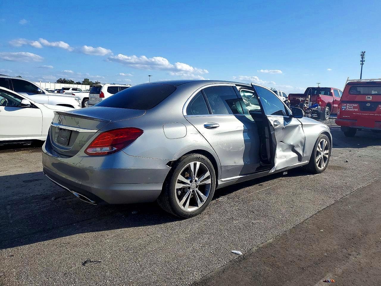 2016 MERCEDES-BENZ C-CLASS