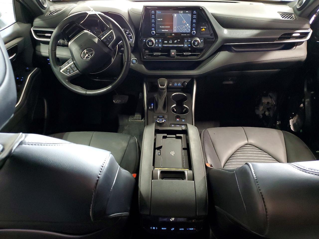 2022 TOYOTA HIGHLANDER