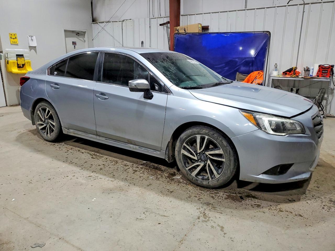 2017 SUBARU Legacy