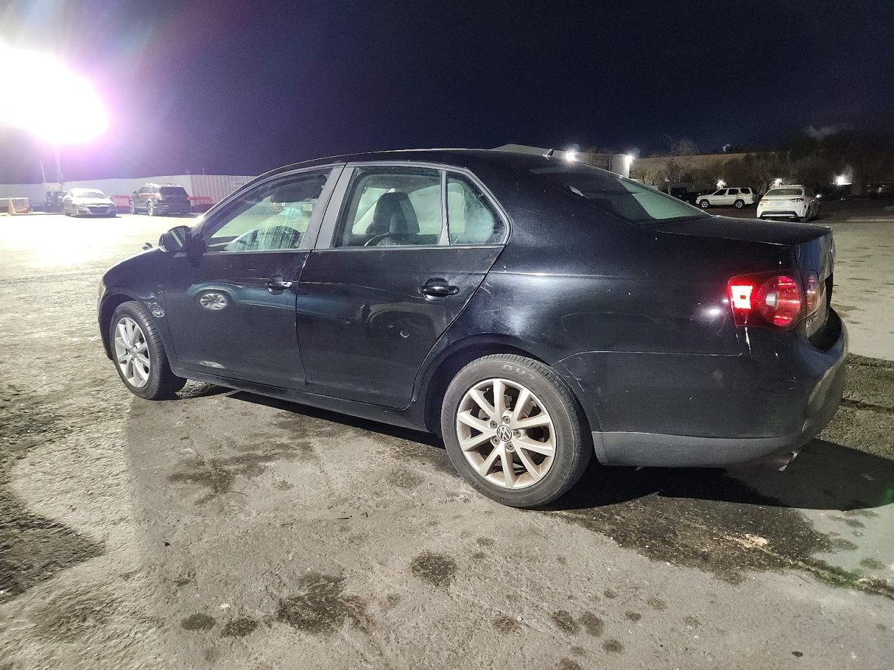 2010 VOLKSWAGEN JETTA