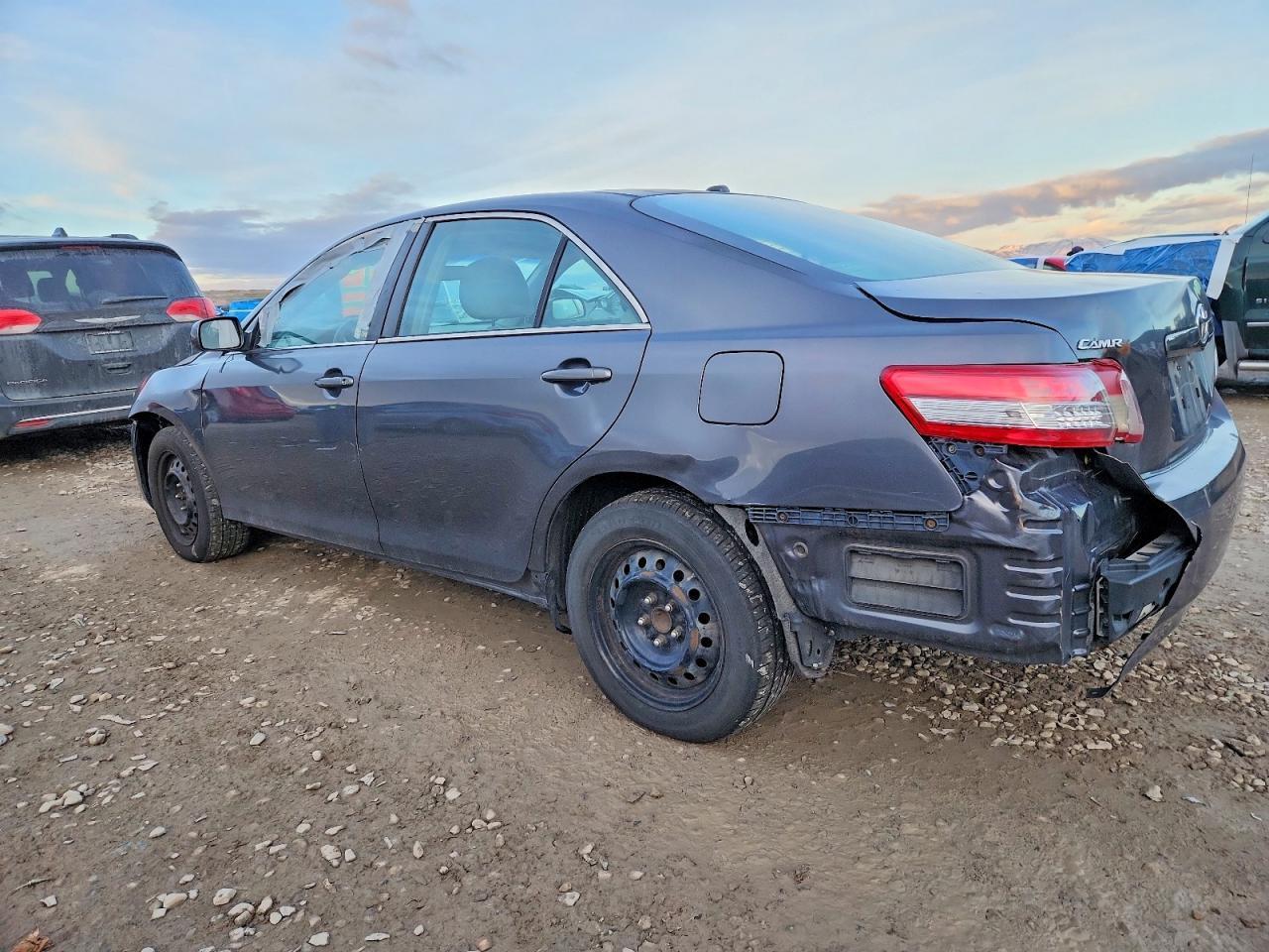 2011 TOYOTA CAMRY