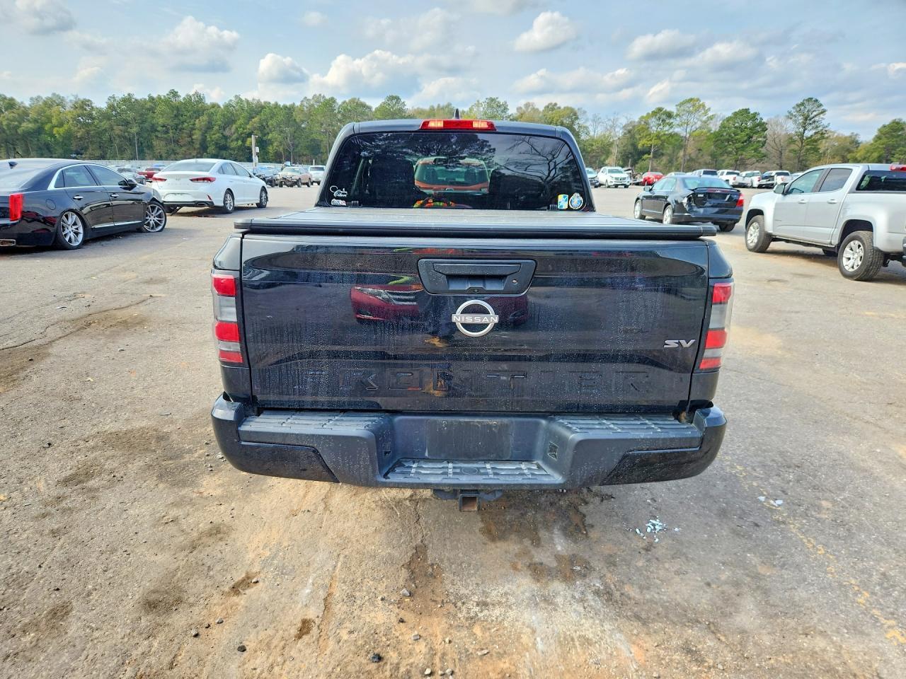 2022 NISSAN Frontier