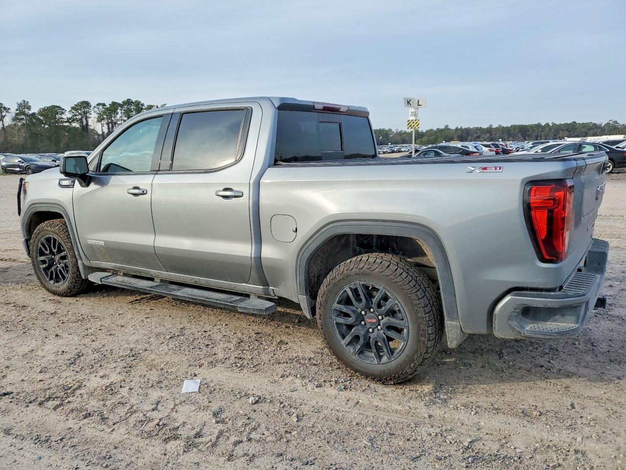 2025 GMC Sierra