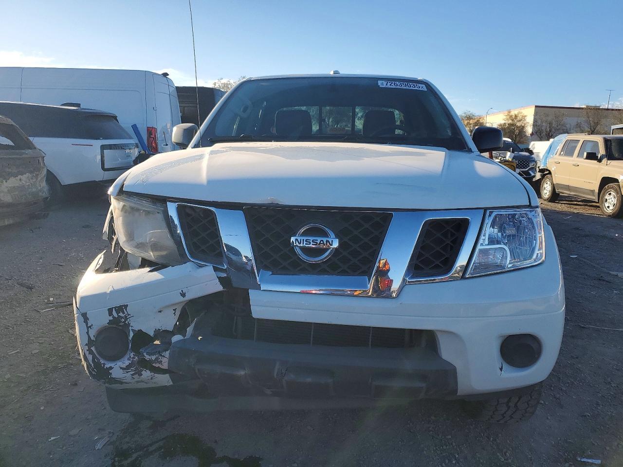 2017 NISSAN Frontier