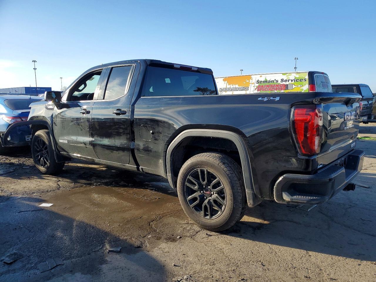 2025 GMC Sierra