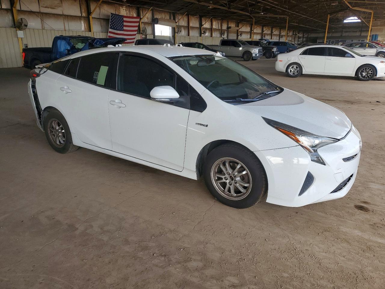 2016 TOYOTA PRIUS
