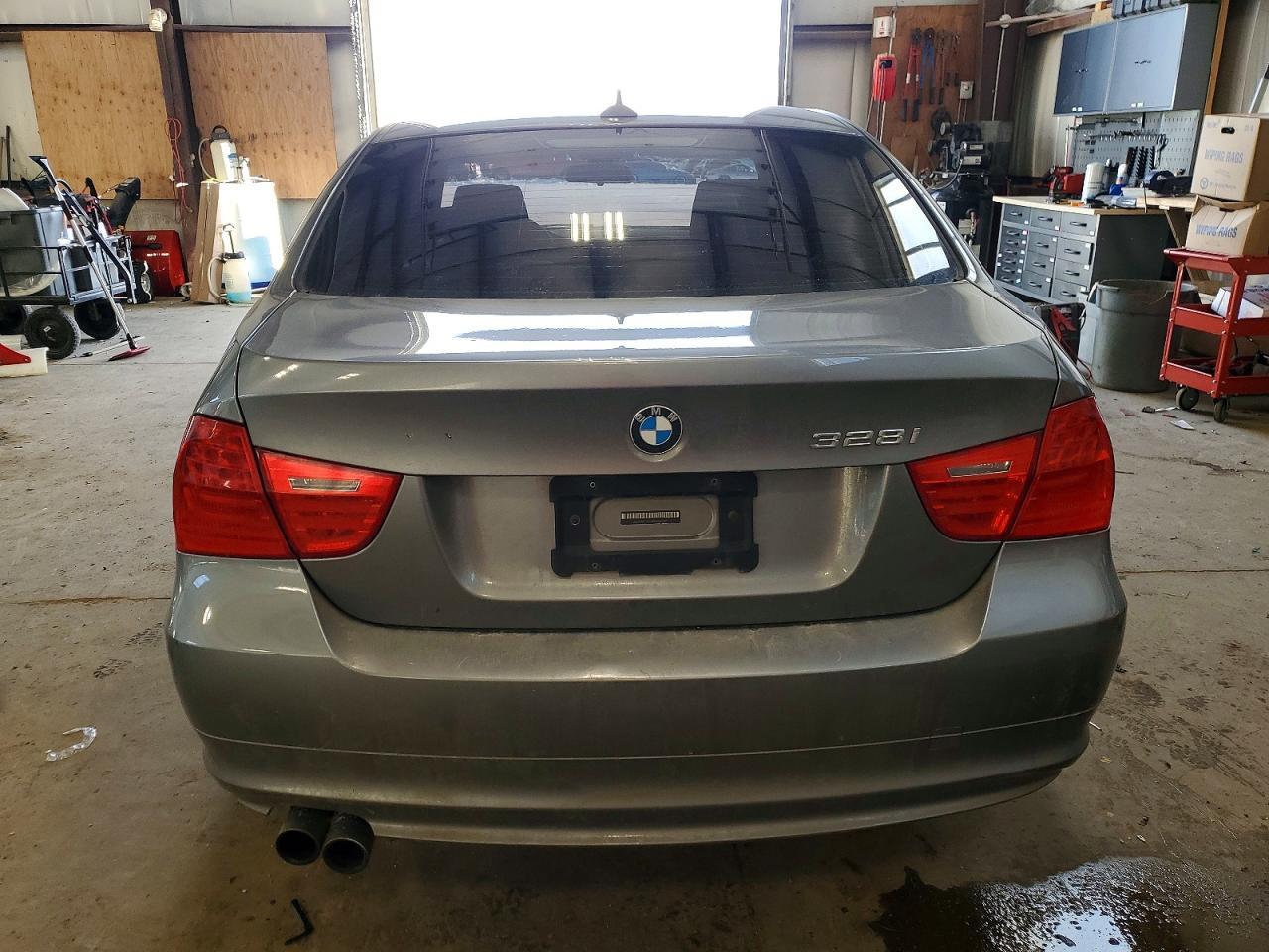 2011 BMW 3 SERIES