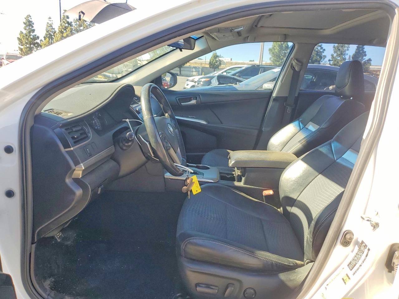 2014 TOYOTA CAMRY