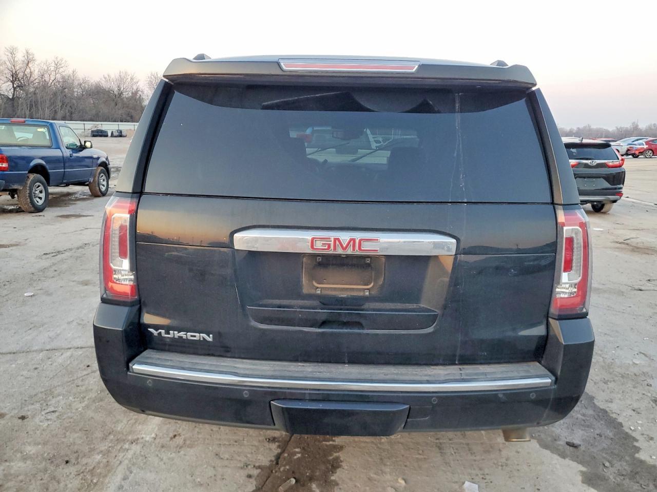 2016 GMC Yukon