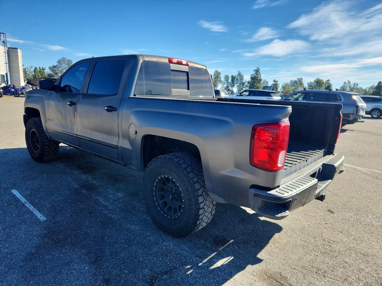 2018 CHEVROLET Silverado